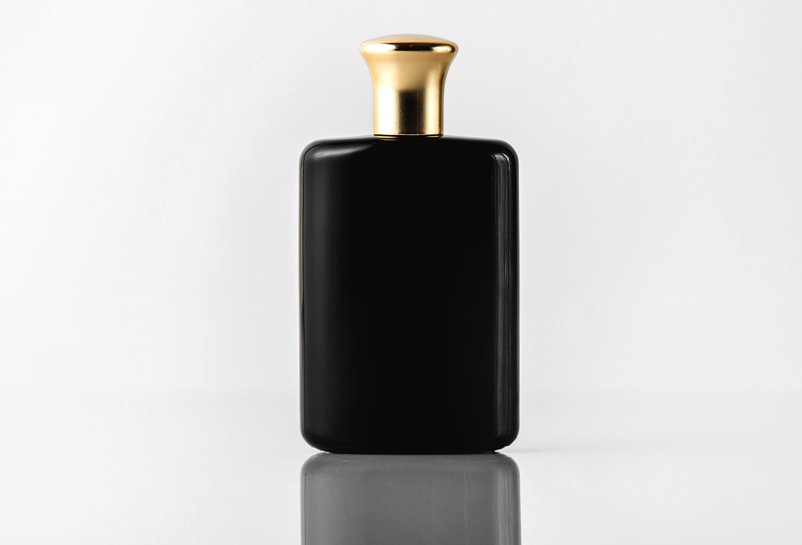 جذاب ترین عطر برای خانم ها